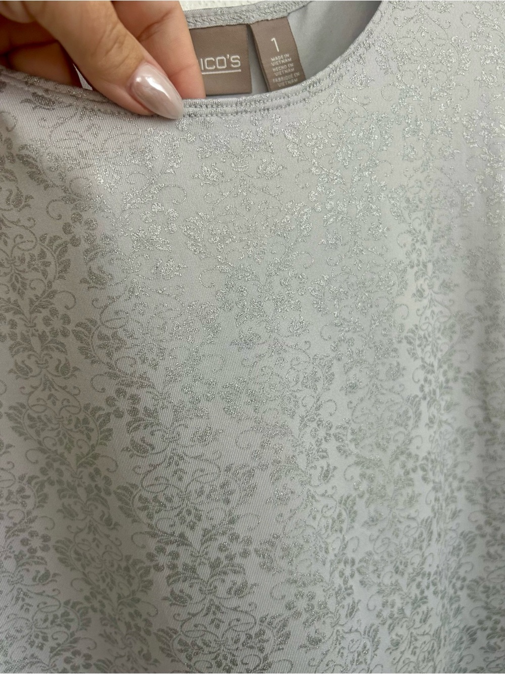 Chico's Light Gray Scoop Neck Tank Top - Picture 2 of 4